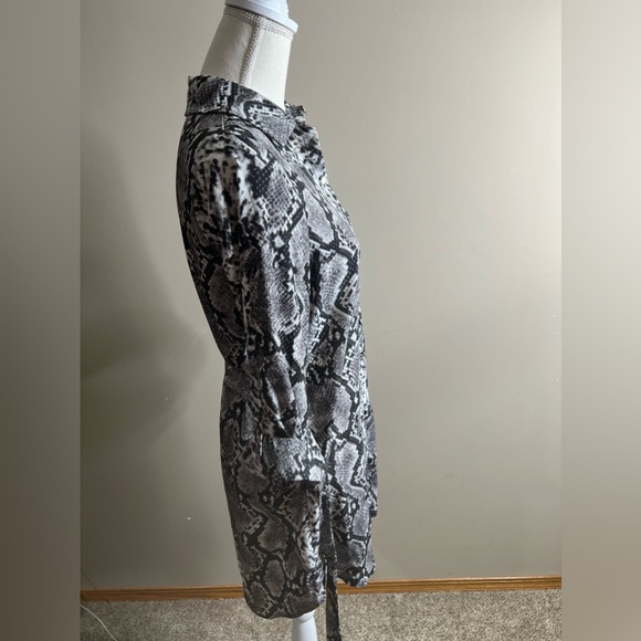 Parisian size 6 button front snake print dress - Picture 5 of 12